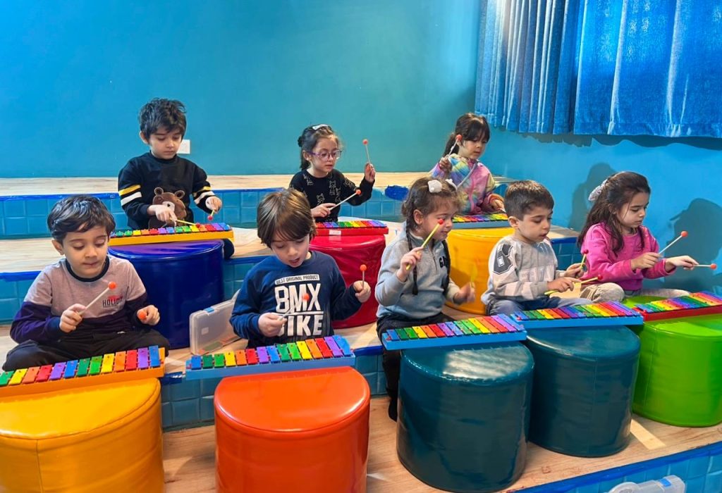 مهد و پیش دبستانی